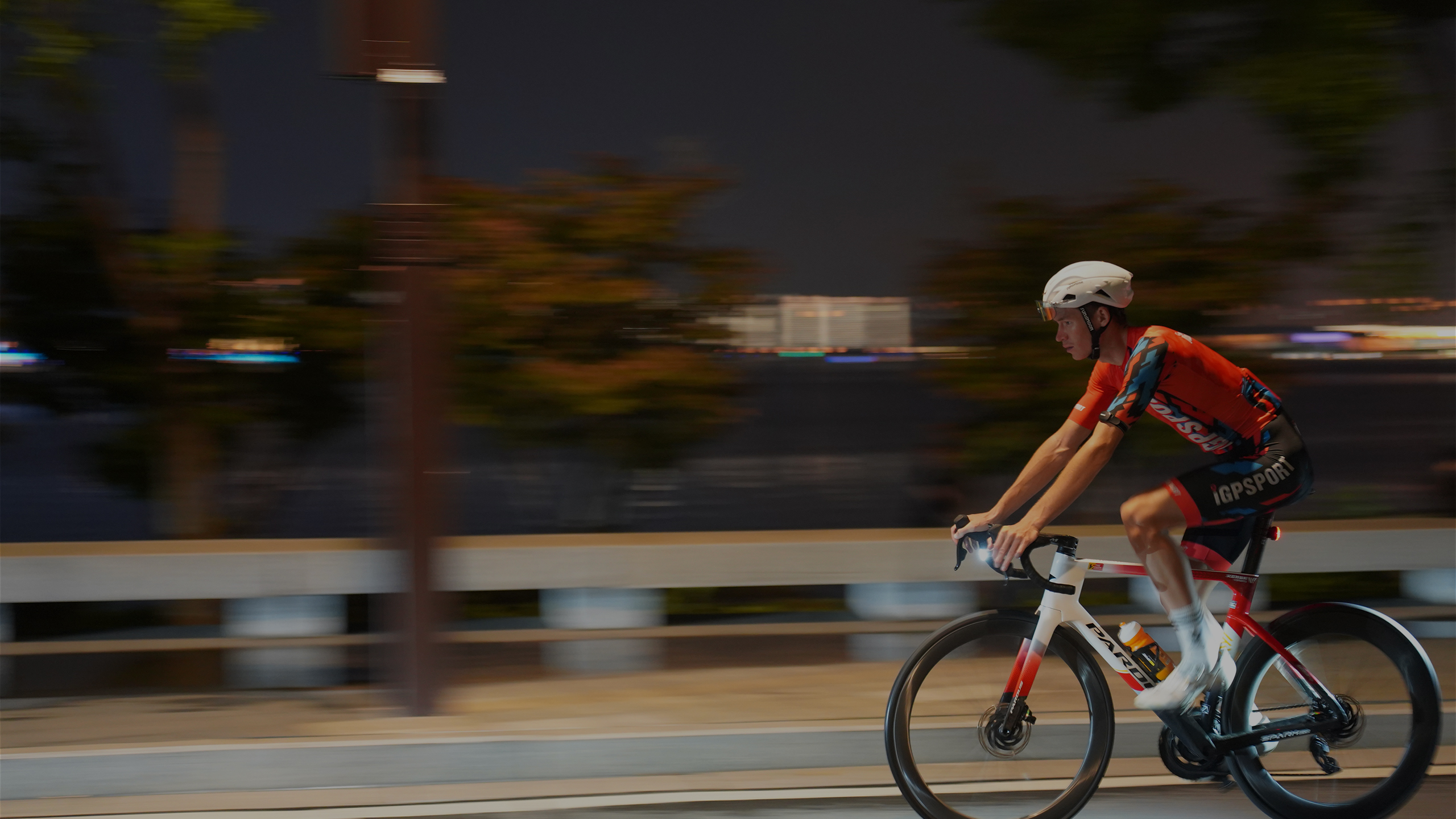 VS500 automatic brightness adjustment